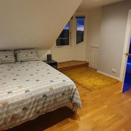 Spacious, Modern 3 Bedroom Luxury Flat In Centre Location Broughty Ferry Zewnętrze zdjęcie